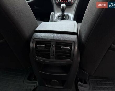 Сірий Опель Інсігнія, об'ємом двигуна 1.96 л та пробігом 251 тис. км за 7300 $, фото 59 на Automoto.ua