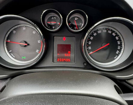 Серый Опель Инсигния, объемом двигателя 1.96 л и пробегом 234 тыс. км за 7700 $, фото 7 на Automoto.ua