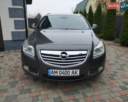 Серый Опель Инсигния, объемом двигателя 2 л и пробегом 293 тыс. км за 9500 $, фото 1 на Automoto.ua