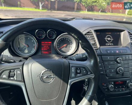 Серый Опель Инсигния, объемом двигателя 2 л и пробегом 213 тыс. км за 8950 $, фото 87 на Automoto.ua
