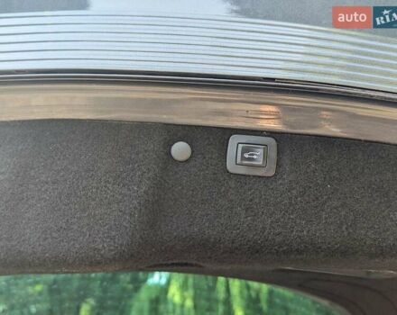 Сірий Опель Інсігнія, об'ємом двигуна 1.96 л та пробігом 225 тис. км за 9999 $, фото 12 на Automoto.ua