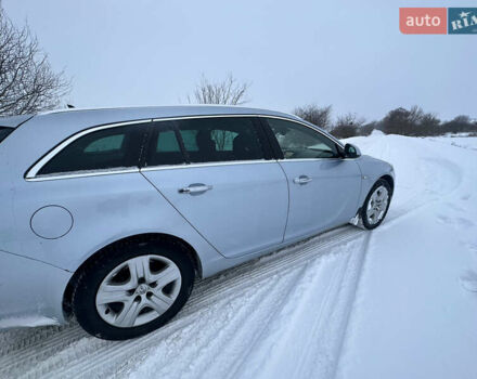 Серый Опель Инсигния, объемом двигателя 1.96 л и пробегом 333 тыс. км за 7850 $, фото 1 на Automoto.ua