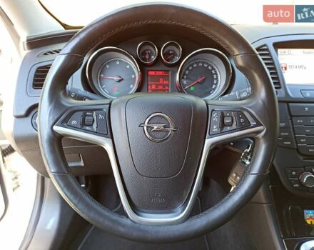 Серый Опель Инсигния, объемом двигателя 2 л и пробегом 237 тыс. км за 10199 $, фото 7 на Automoto.ua