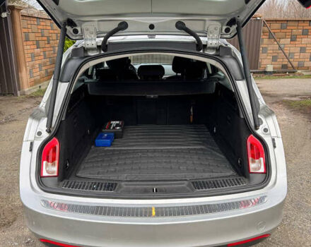 Серый Опель Инсигния, объемом двигателя 1.96 л и пробегом 234 тыс. км за 7700 $, фото 4 на Automoto.ua