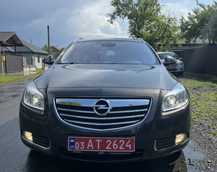 Серый Опель Инсигния, объемом двигателя 2 л и пробегом 213 тыс. км за 8950 $, фото 15 на Automoto.ua