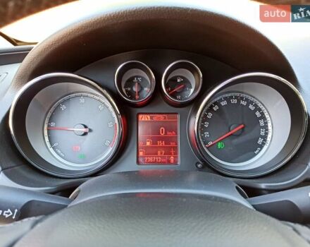 Серый Опель Инсигния, объемом двигателя 2 л и пробегом 237 тыс. км за 10199 $, фото 57 на Automoto.ua