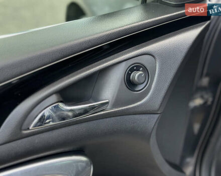 Сірий Опель Інсігнія, об'ємом двигуна 2 л та пробігом 270 тис. км за 7800 $, фото 26 на Automoto.ua