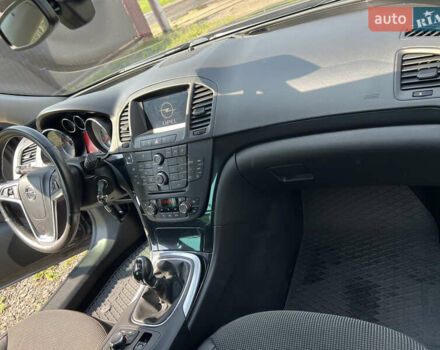 Серый Опель Инсигния, объемом двигателя 2 л и пробегом 213 тыс. км за 9700 $, фото 71 на Automoto.ua