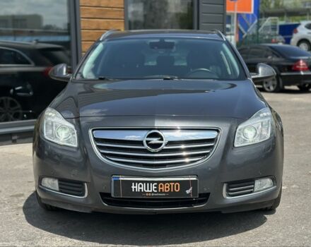 Серый Опель Инсигния, объемом двигателя 2 л и пробегом 270 тыс. км за 7800 $, фото 2 на Automoto.ua