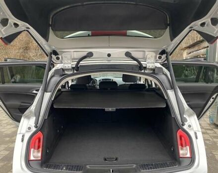 Сірий Опель Інсігнія, об'ємом двигуна 1.96 л та пробігом 231 тис. км за 7700 $, фото 6 на Automoto.ua