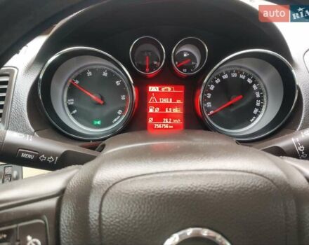 Серый Опель Инсигния, объемом двигателя 1.96 л и пробегом 256 тыс. км за 8300 $, фото 7 на Automoto.ua