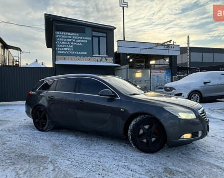 Серый Опель Инсигния, объемом двигателя 2 л и пробегом 292 тыс. км за 7300 $, фото 3 на Automoto.ua