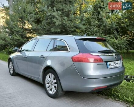 Серый Опель Инсигния, объемом двигателя 1.4 л и пробегом 270 тыс. км за 7300 $, фото 3 на Automoto.ua