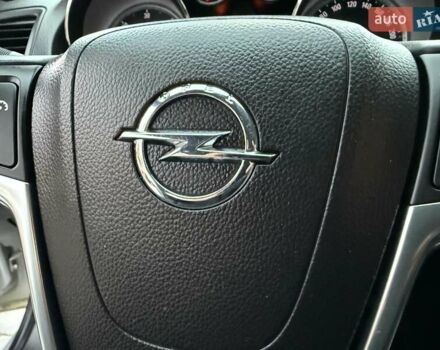 Сірий Опель Інсігнія, об'ємом двигуна 1.96 л та пробігом 251 тис. км за 7300 $, фото 65 на Automoto.ua