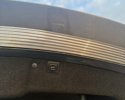 Серый Опель Инсигния, объемом двигателя 2 л и пробегом 213 тыс. км за 8950 $, фото 119 на Automoto.ua