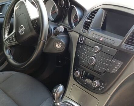 Серый Опель Инсигния, объемом двигателя 1.96 л и пробегом 227 тыс. км за 8200 $, фото 10 на Automoto.ua