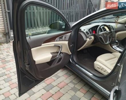 Серый Опель Инсигния, объемом двигателя 2 л и пробегом 293 тыс. км за 9500 $, фото 27 на Automoto.ua