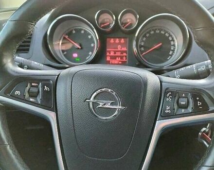 Сірий Опель Інсігнія, об'ємом двигуна 2 л та пробігом 225 тис. км за 8899 $, фото 12 на Automoto.ua