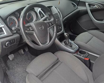 Серый Опель Инсигния, объемом двигателя 1.69 л и пробегом 229 тыс. км за 7800 $, фото 17 на Automoto.ua