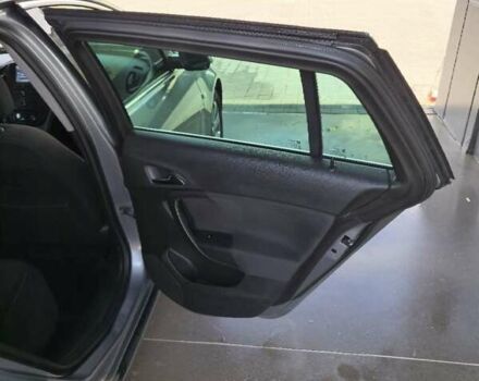 Сірий Опель Інсігнія, об'ємом двигуна 1.96 л та пробігом 322 тис. км за 8000 $, фото 51 на Automoto.ua