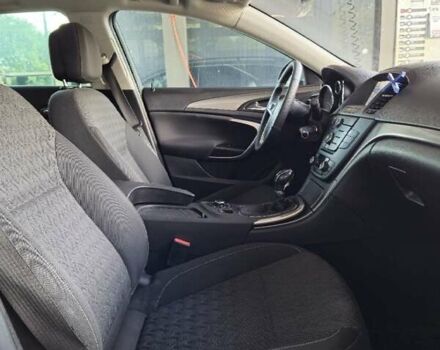 Сірий Опель Інсігнія, об'ємом двигуна 1.96 л та пробігом 322 тис. км за 8000 $, фото 48 на Automoto.ua