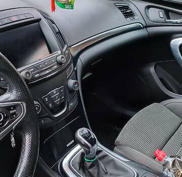 Серый Опель Инсигния, объемом двигателя 2 л и пробегом 235 тыс. км за 12200 $, фото 8 на Automoto.ua