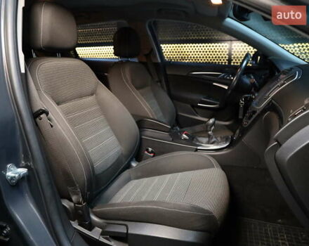 Сірий Опель Інсігнія, об'ємом двигуна 2 л та пробігом 225 тис. км за 10800 $, фото 29 на Automoto.ua