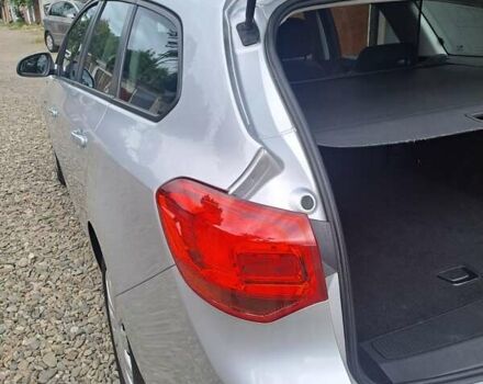 Серый Опель Инсигния, объемом двигателя 1.69 л и пробегом 229 тыс. км за 7800 $, фото 16 на Automoto.ua