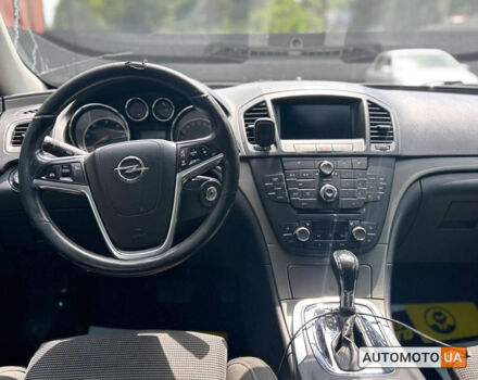 Серый Опель Инсигния, объемом двигателя 2 л и пробегом 224 тыс. км за 10800 $, фото 12 на Automoto.ua