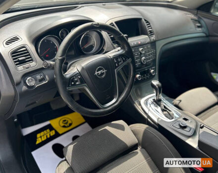 Серый Опель Инсигния, объемом двигателя 2 л и пробегом 224 тыс. км за 10800 $, фото 7 на Automoto.ua