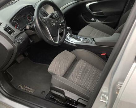 Серый Опель Инсигния, объемом двигателя 1.96 л и пробегом 239 тыс. км за 10000 $, фото 9 на Automoto.ua