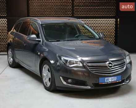 Сірий Опель Інсігнія, об'ємом двигуна 2 л та пробігом 225 тис. км за 10800 $, фото 1 на Automoto.ua