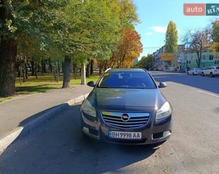 Серый Опель Инсигния, объемом двигателя 1.96 л и пробегом 267 тыс. км за 9300 $, фото 6 на Automoto.ua