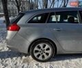 Серый Опель Инсигния, объемом двигателя 2 л и пробегом 303 тыс. км за 6440 $, фото 5 на Automoto.ua
