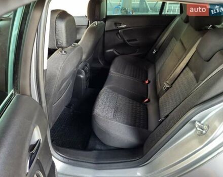 Сірий Опель Інсігнія, об'ємом двигуна 1.96 л та пробігом 322 тис. км за 8000 $, фото 45 на Automoto.ua