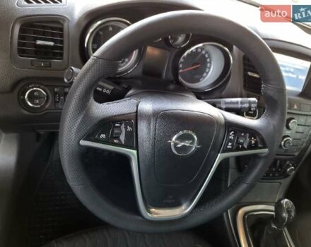 Сірий Опель Інсігнія, об'ємом двигуна 1.96 л та пробігом 322 тис. км за 8000 $, фото 44 на Automoto.ua