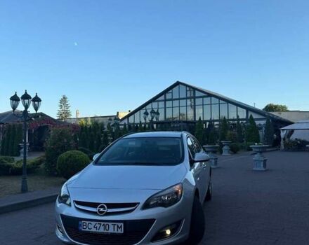 Серый Опель Инсигния, объемом двигателя 1.69 л и пробегом 229 тыс. км за 7800 $, фото 1 на Automoto.ua