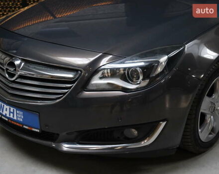 Сірий Опель Інсігнія, об'ємом двигуна 2 л та пробігом 225 тис. км за 10800 $, фото 4 на Automoto.ua