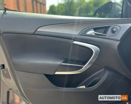 Серый Опель Инсигния, объемом двигателя 2 л и пробегом 224 тыс. км за 10800 $, фото 6 на Automoto.ua