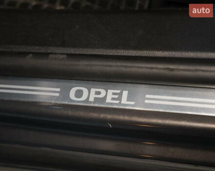 Сірий Опель Інсігнія, об'ємом двигуна 2 л та пробігом 225 тис. км за 10800 $, фото 9 на Automoto.ua