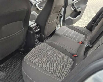 Серый Опель Инсигния, объемом двигателя 1.96 л и пробегом 238 тыс. км за 10700 $, фото 10 на Automoto.ua