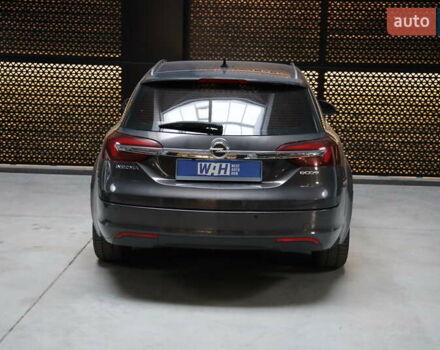 Сірий Опель Інсігнія, об'ємом двигуна 2 л та пробігом 225 тис. км за 10800 $, фото 5 на Automoto.ua