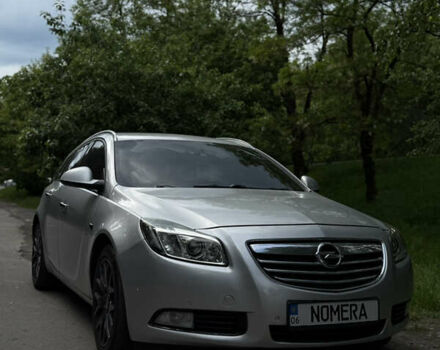Серый Опель Инсигния, объемом двигателя 1.96 л и пробегом 233 тыс. км за 9500 $, фото 4 на Automoto.ua