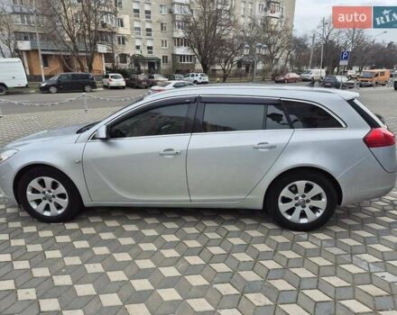 Серый Опель Инсигния, объемом двигателя 1.96 л и пробегом 238 тыс. км за 10700 $, фото 2 на Automoto.ua