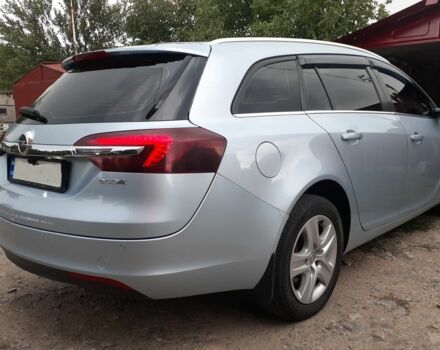 Серый Опель Инсигния, объемом двигателя 2 л и пробегом 260 тыс. км за 10100 $, фото 8 на Automoto.ua