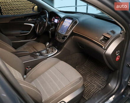 Сірий Опель Інсігнія, об'ємом двигуна 2 л та пробігом 225 тис. км за 10800 $, фото 23 на Automoto.ua