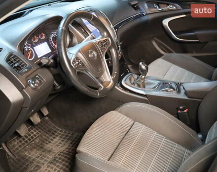 Сірий Опель Інсігнія, об'ємом двигуна 2 л та пробігом 225 тис. км за 10800 $, фото 14 на Automoto.ua