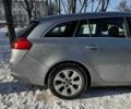 Серый Опель Инсигния, объемом двигателя 2 л и пробегом 303 тыс. км за 6440 $, фото 4 на Automoto.ua