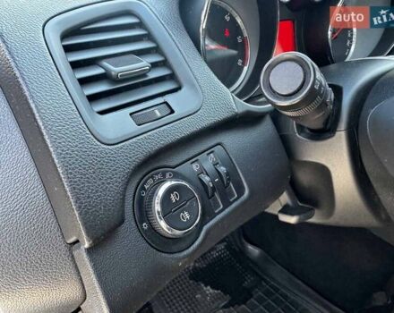 Серый Опель Инсигния, объемом двигателя 2 л и пробегом 303 тыс. км за 6440 $, фото 16 на Automoto.ua