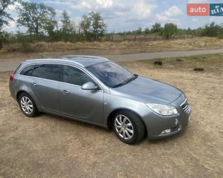 Серый Опель Инсигния, объемом двигателя 2 л и пробегом 338 тыс. км за 8100 $, фото 5 на Automoto.ua